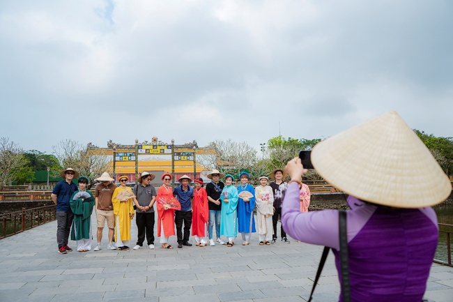 TT-Huế và Vietnam Airlines hợp tác toàn diện nhằm khôi phục ngành du lịch  - Ảnh 1.