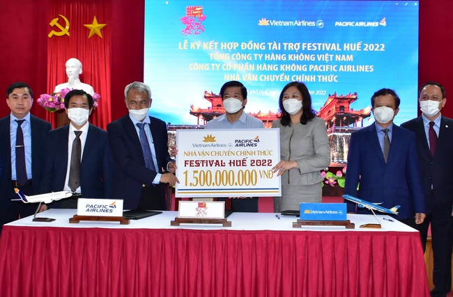 Thừa Thiên Huế ký kết hợp tác toàn diện với Vietnam Airlines  - Ảnh 2.