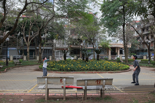 Cận cảnh hai con phố nên thơ mang tên Lưu Quang Vũ và Xuân Quỳnh ở Hà Nội - Ảnh 16.