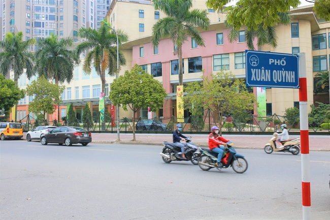 Cận cảnh hai con phố nên thơ mang tên Lưu Quang Vũ và Xuân Quỳnh ở Hà Nội - Ảnh 3.