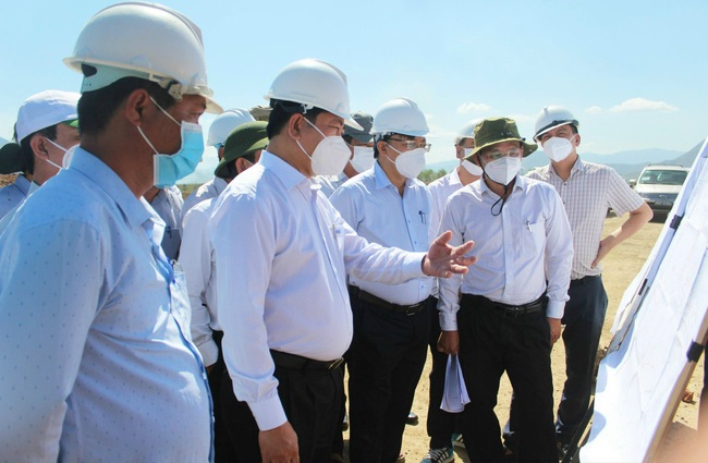 Ninh Thuận: Công trình hồ chứa nước chống hạn hơn 1 nghìn tỷ đồng chậm tiến độ - Ảnh 3.