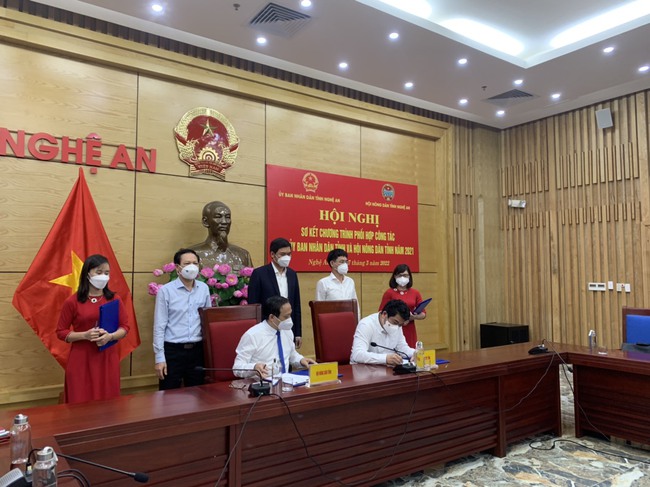 Chương trình phối hợp giữa UBND tỉnh và Hội Nông dân tỉnh Nghệ An: Một năm, một chặng đường giúp nông dân phát triển - Ảnh 4.