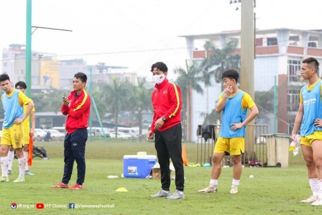 U17 Việt Nam &quot;làm khổ&quot; đội trẻ Dortmund ngay trên đất Đức - Ảnh 1.