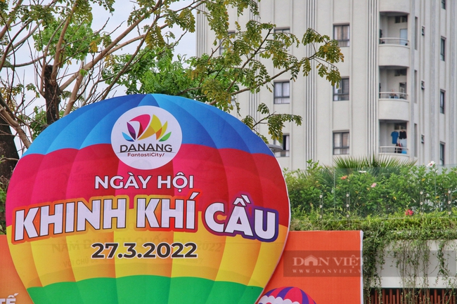 Mở lại đường bay quốc tế, Đà Nẵng thả khinh khí cầu giữa phố - Ảnh 5.