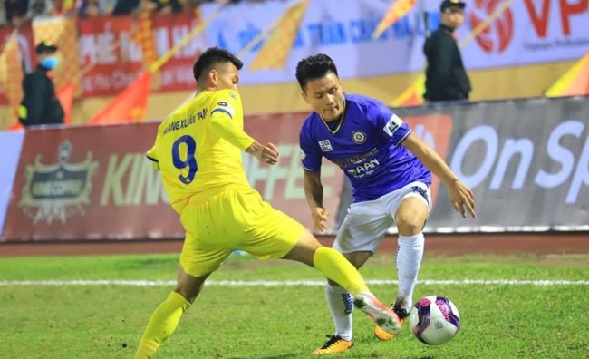 NÓNG: Trận Nam Định vs Hà Nội FC lại hoãn vì Covid-19 - Ảnh 1.