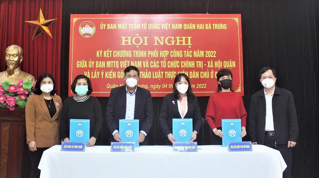 Quận Hai Bà Trưng (Hà Nội) tăng phối hợp chăm lo người dân khó khăn do Covid-19 - Ảnh 1.