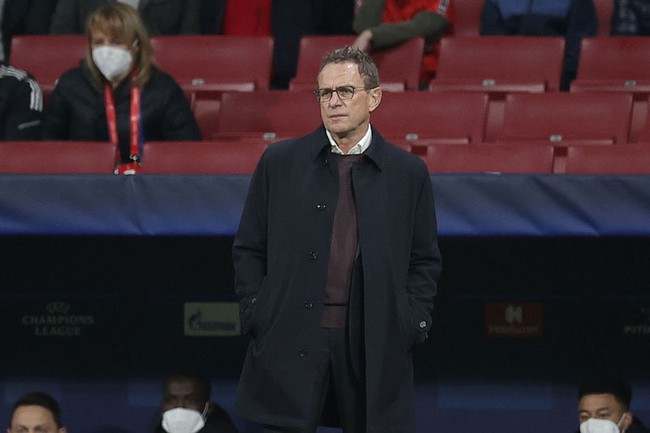 HLV Rangnick khuyên M.U học chính sách chuyển nhượng của Man City - Ảnh 1.