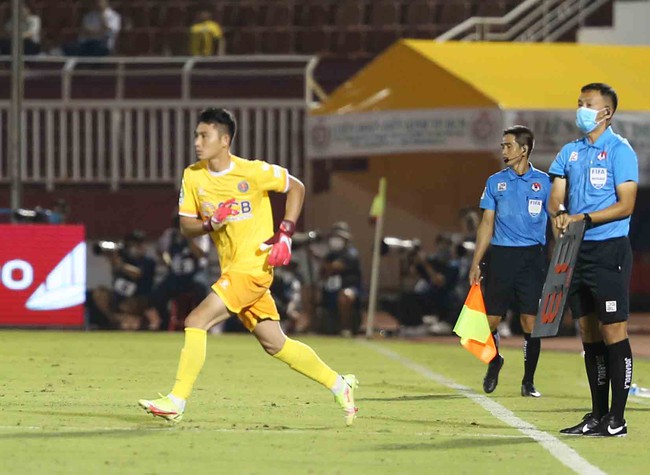 Vắng Bùi Tiến Dũng, CLB TP.HCM thua đau Sài Gòn FC trên chấm luân lưu - Ảnh 9.
