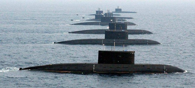 4 types of powerful submarines of the Russian navy: 