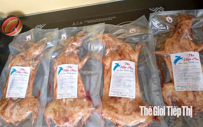 thỏ sấy gác bếp - Anh Nghị tiếp tục nghiên cứu ra nhiều công thức chế biến khác để đa dạng hóa sản phẩm từ thịt thỏ. Ảnh: Trần Khánh