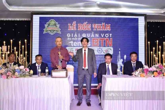 100 tay vợt tranh tài Giải diễn đàn tennis Bắc – Trung - Nam 2022 - Ảnh 1.