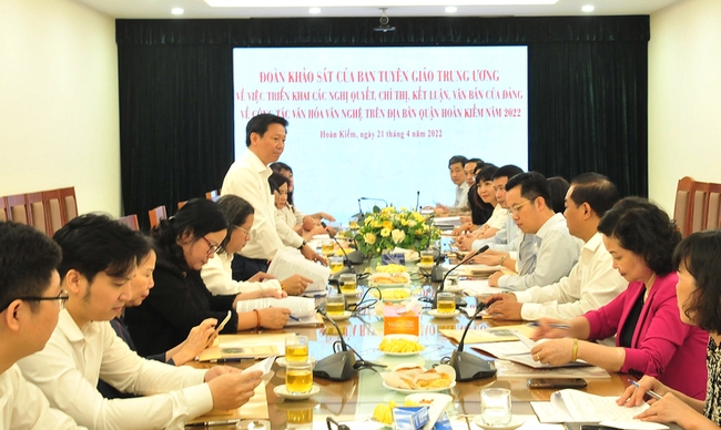 Phó Trưởng ban Tuyên giáo Trung ương Trần Thanh Lâm phát biểu kết luận cuộc làm việc.