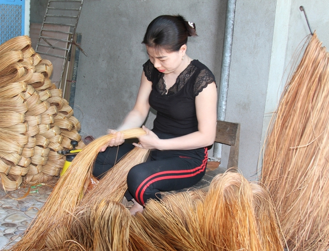 Xây dựng nông thôn mới ở Phú Xuyên: “Đầu kéo” từ nông nghiệp và làng nghề - Ảnh 1.