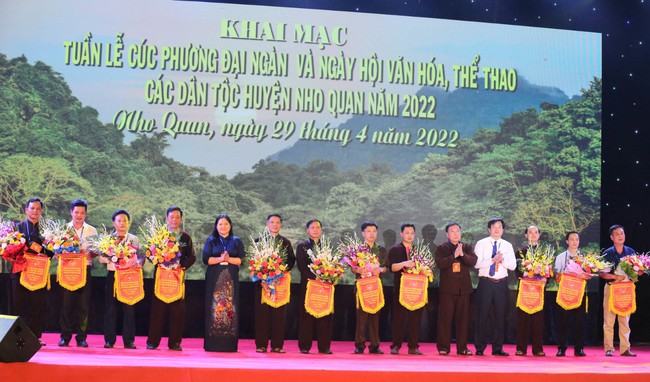 Ninh Binh tourism: Opening of Cuc Phuong great thousand week - Photo 1.