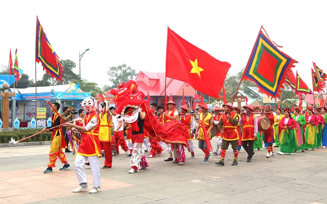 gio to/ Sáng rõ lòng yêu nước, uống nước nhớ nguồn - Ảnh 1.