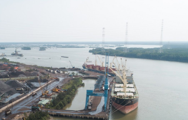 Đồng Nai tập trung cho quy hoạch, phát triển các khu cảng biển lớn - Ảnh 2.