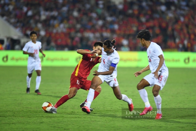 Lê Văn Đô: Hai bộ mặt trái ngược ở U23 Việt Nam - Ảnh 1.