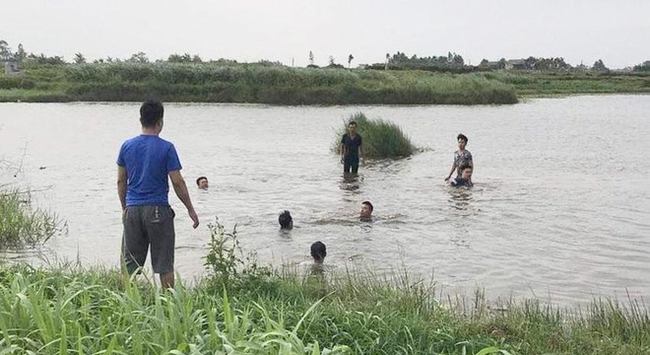 Bà Vì (Hà Nội): 3 học sinh đuối nước tử vong khi tắm trên đập nước - Ảnh 1.