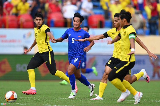 Bị U23 Campuchia cầm hoà, U23 Malaysia có nguy cơ phải gặp U23 Việt Nam - Ảnh 1.