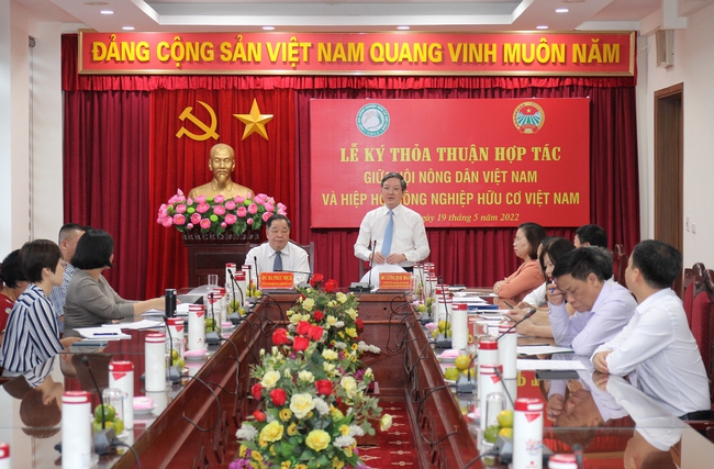 Hội Nông dân Việt Nam - Hiệp hội Nông nghiệp hữu cơ: Nâng nhận thức, đào tạo cho nông dân về sản xuất hữu cơ - Ảnh 1.