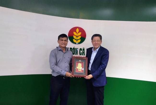 Ban Lãnh đạo PVCFC gặp gỡ đối tác, khách hàng Campuchia - Ảnh 4.