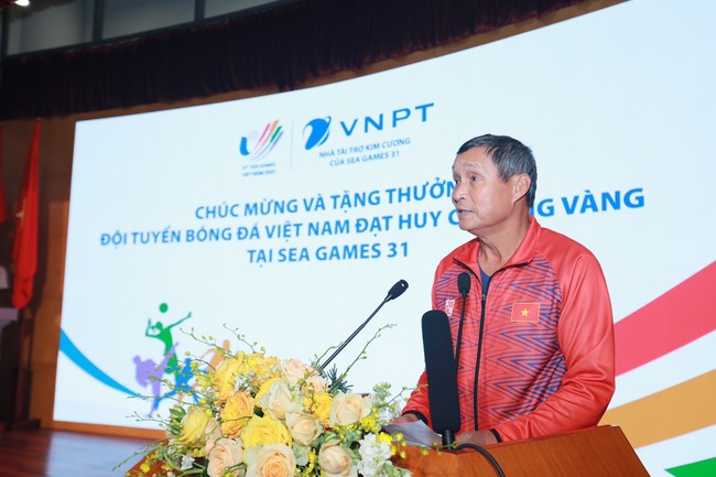 Tập đoàn VNPT thưởng “nóng” 2 tỷ đồng cho U23 và đội tuyển nữ Việt Nam - Ảnh 2.