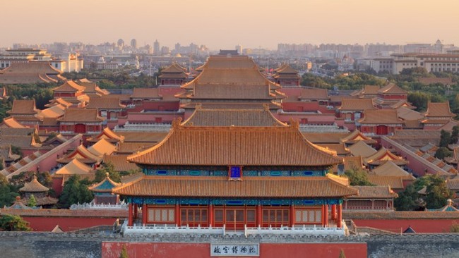 Startled the reason the Forbidden City appeared full of crows at midnight - Photo 2.