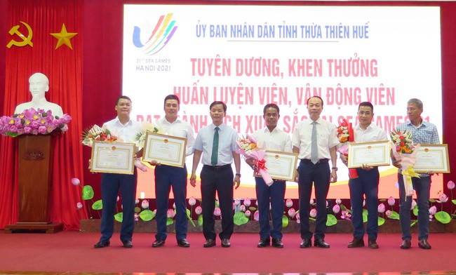 TT-Huế: Nhiều đãi ngộ cho cầu thủ Hồ Thanh Minh và các VĐV đạt huy chương tại SEA Games 31  - Ảnh 2.
