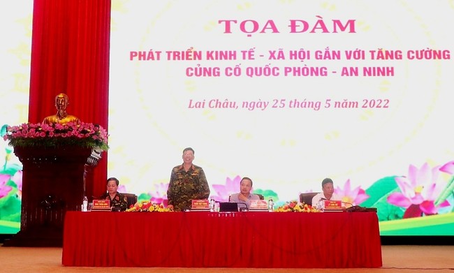 Lai Châu: Tọa đàm phát triển kinh tế - xã hội gắn với tăng cường củng cố quốc phòng – an ninh - Ảnh 1.