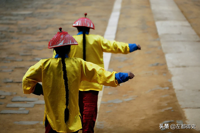 What was the criteria to become a imperial guard in the Qing Dynasty?  Concubine selection is far behind!  - Photo 1.