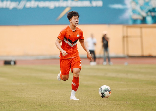 Striker Tran Danh Trung: The new nucleus of U23 Vietnam's attack - Photo 2.