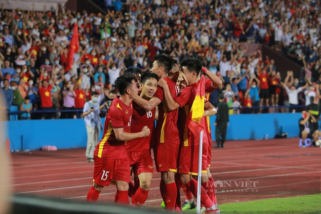 Thắng đậm ngày ra quân, U23 Việt Nam khẳng định vị thế tại SEA Games 31 - Ảnh 2.