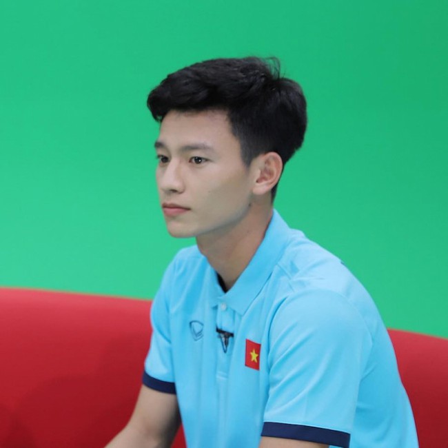 5 &quot;nam thần&quot; của U23 Việt Nam ở SEA Games 31: Có trung vệ cao 1m87 - Ảnh 2.