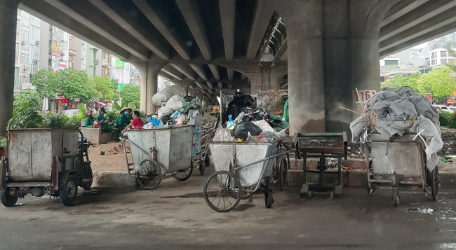 Chương Mỹ (Hà Nội): Xây dựng mô hình thí điểm phân loại rác thải sinh hoạt tại khu dân cư - Ảnh 1.