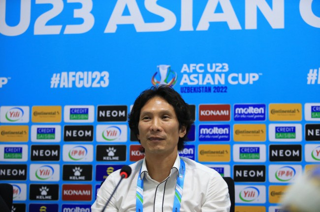 Should VFF sign long-term contract with coach Kong Wujun?  - Photo 2.