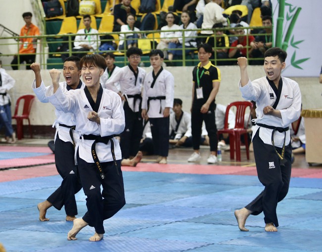 Châu Tuyết Vân giành 4 HCV Giải taekwondo Đại hội thể thao TP.HCM 2022 - Ảnh 5.