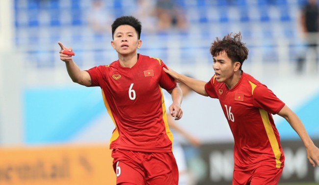 Vũ Tiến Long: Cầu thủ Việt Nam chưa từng để thua Thái Lan - Ảnh 1.