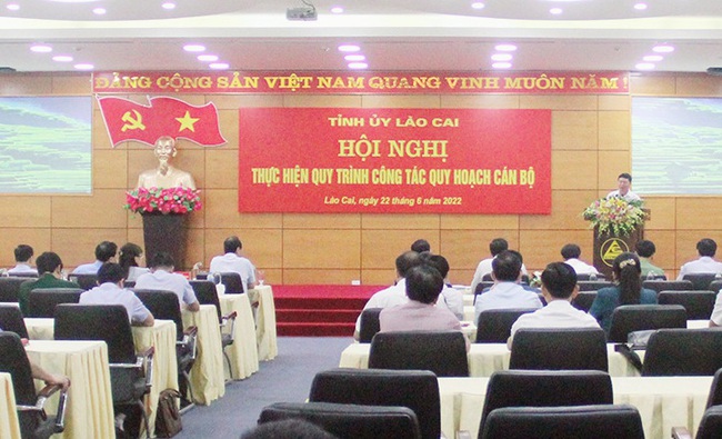 Lào Cai: Tổ chức Hội nghị thực hiện quy trình công tác quy hoạch cán bộ - Ảnh 2.