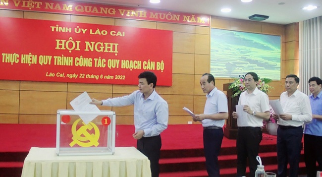 Lào Cai: Tổ chức Hội nghị thực hiện quy trình công tác quy hoạch cán bộ - Ảnh 3.