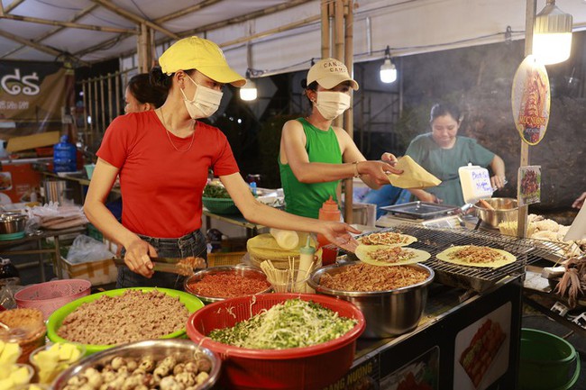Hai lễ hội ẩm thực đặc sắc ở Huế phục vụ du khách trong suốt 8 ngày đêm  - Ảnh 3.