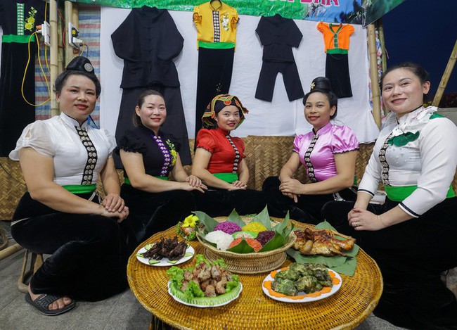 Hai lễ hội ẩm thực đặc sắc ở Huế phục vụ du khách trong suốt 8 ngày đêm  - Ảnh 4.