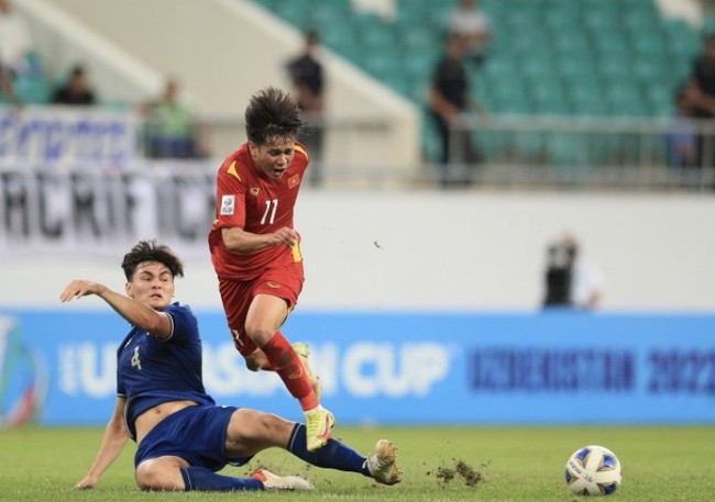 Tiền đạo Lê Minh Bình: &quot;Chiến binh&quot; HAGL khoác lên mình màu áo U23 Việt Nam - Ảnh 4.