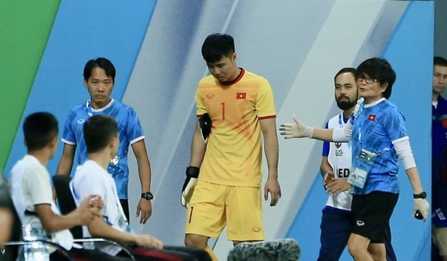 Tiền đạo Lê Minh Bình: &quot;Chiến binh&quot; HAGL khoác lên mình màu áo U23 Việt Nam - Ảnh 1.