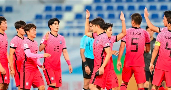 Coach Gong Oh-kyun sent a meaningful message before the match U23 Vietnam - U23 Korea - Photo 1.