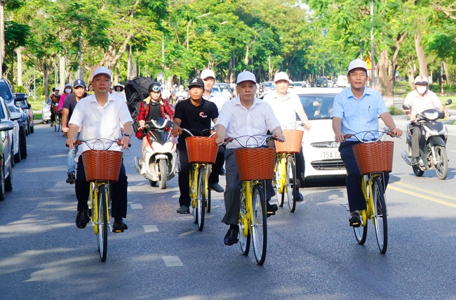 Huế khai trương hệ thống xe đạp chia sẻ công cộng phục vụ du khách và người dân - Ảnh 2.
