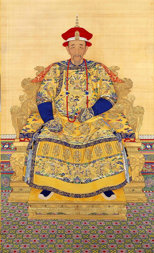 How much fortune did the emperor of China leave to his successor?  - Photo 1.