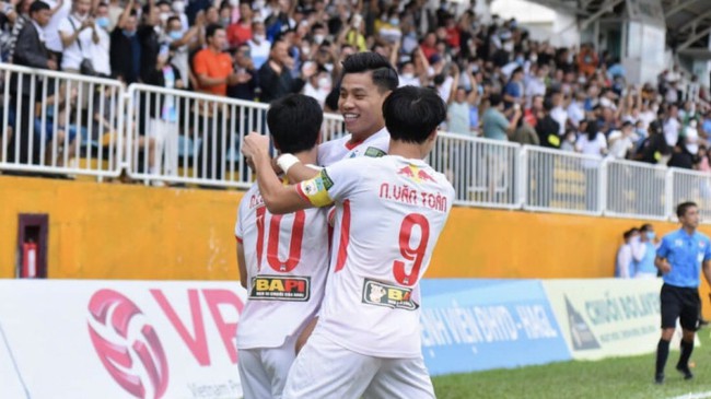 HAGL thắng trận đầu, Văn Toàn bất ngờ nói về mục tiêu vô địch V.League - Ảnh 1.