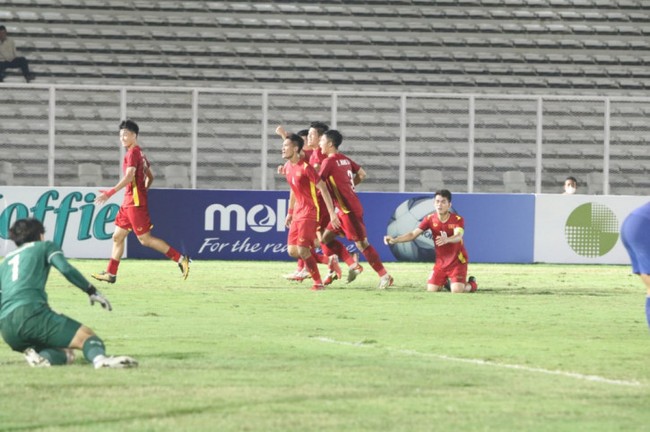 Khuất Văn Khang: Cầu thủ “từ dưới đất chui lên” của U19 Việt Nam - Ảnh 1.