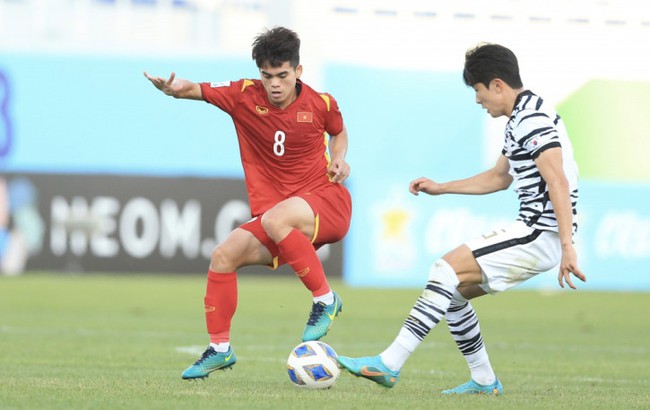 Khuất Văn Khang: Cầu thủ “từ dưới đất chui lên” của U19 Việt Nam - Ảnh 2.