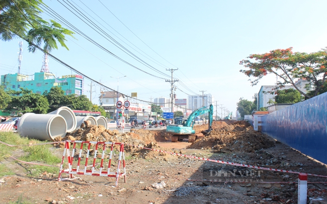 Dự án nâng cấp mở rộng Quốc lộ 13 trên địa bàn TP.Thuận An, Bình Dương. Ảnh: Nguyên Vỹ